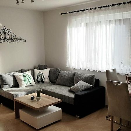 Ferienwohnung Regina Stuppach Eksteriør bilde